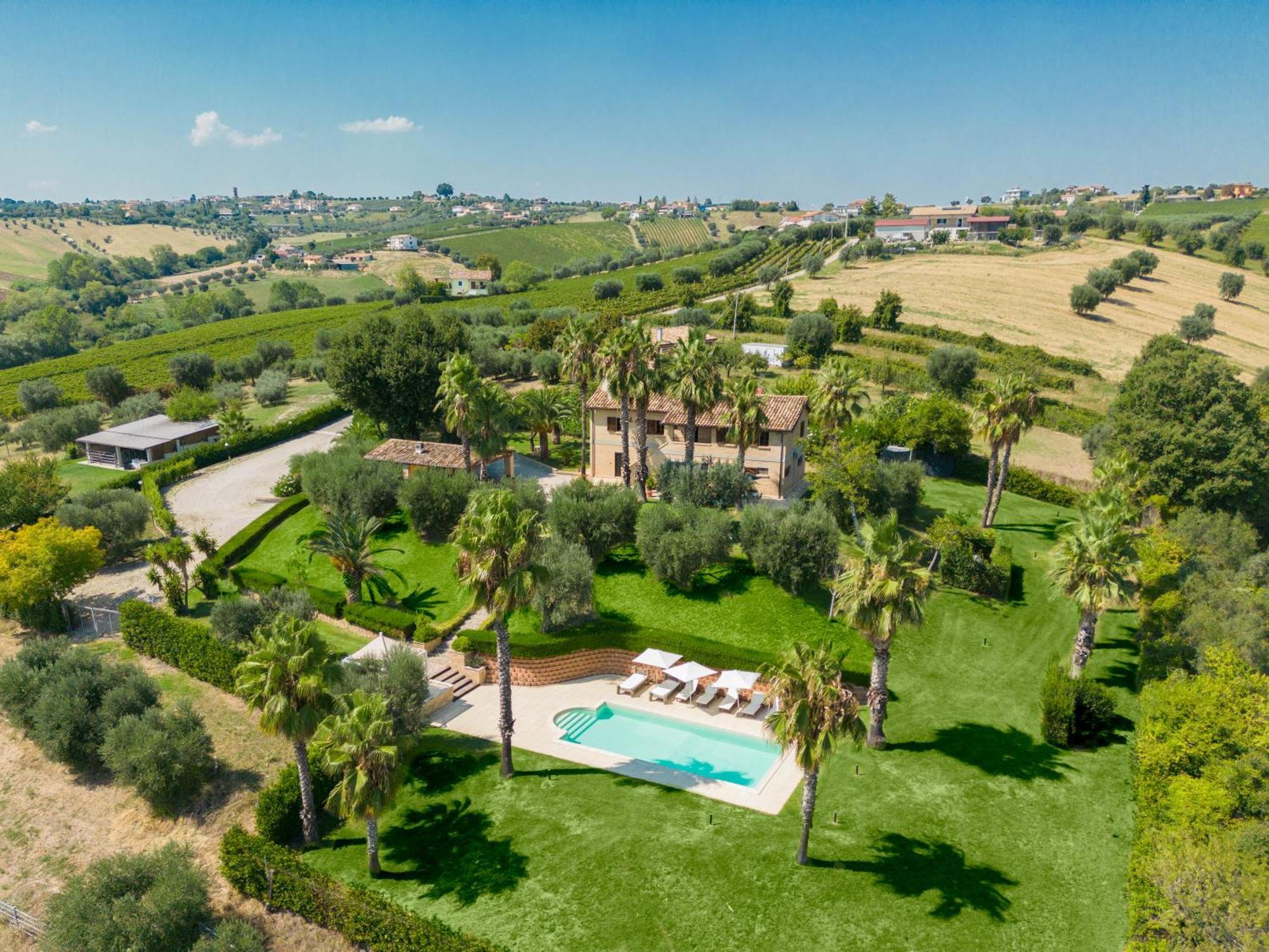 Villa Iulia - Vibra Controguerra Екстер'єр фото