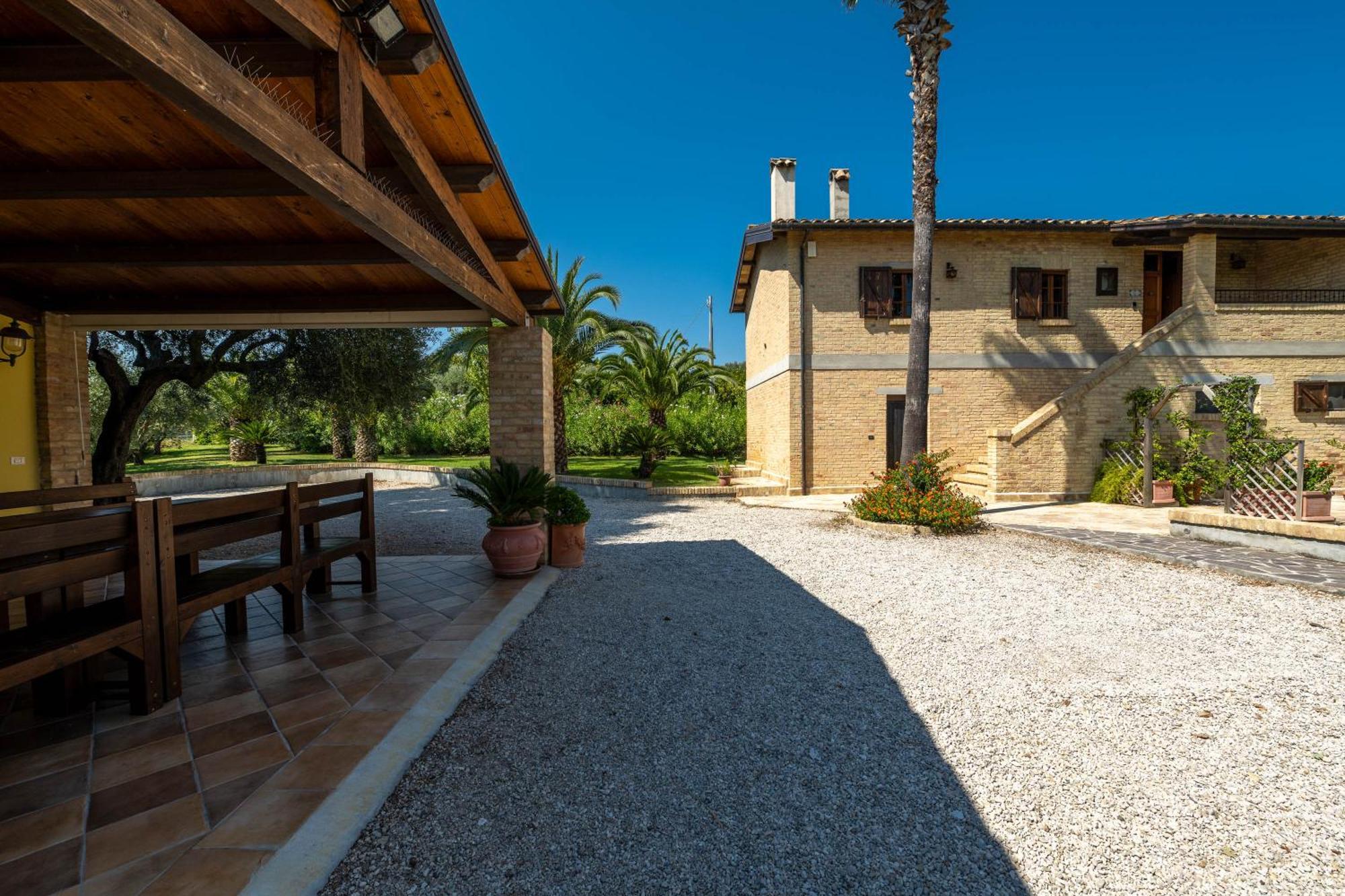 Villa Iulia - Vibra Controguerra Екстер'єр фото