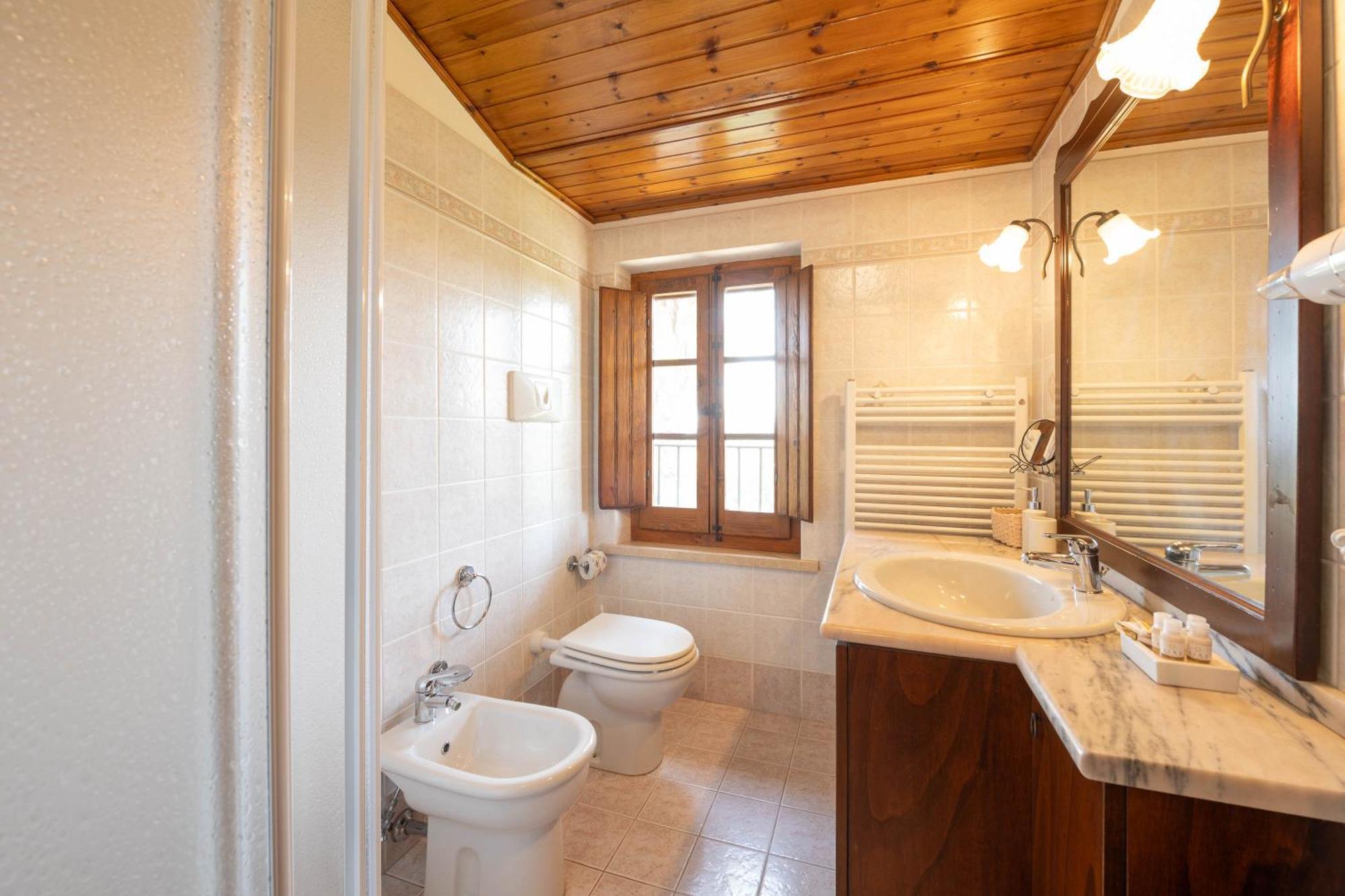 Villa Iulia - Vibra Controguerra Екстер'єр фото