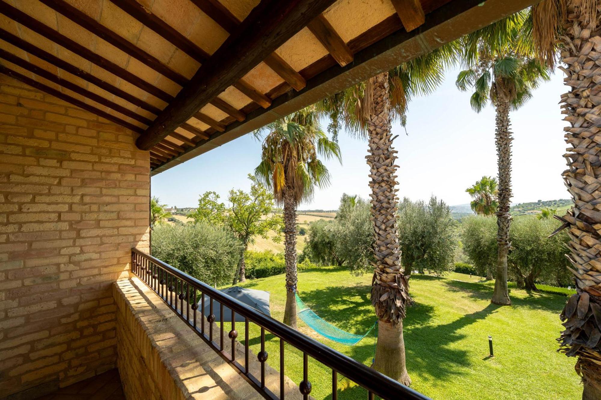 Villa Iulia - Vibra Controguerra Екстер'єр фото